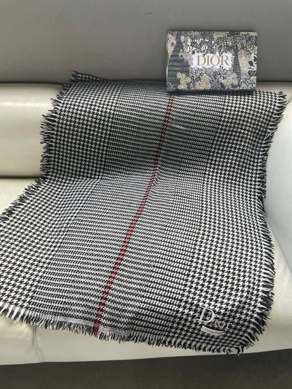 HOUNDSTOOTH SCARF 200 CM IN BLACK MIX WHITE WOOL 399969