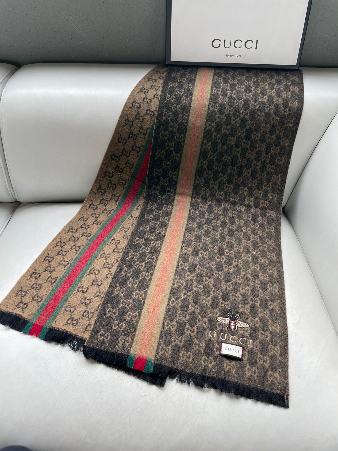 SCARF 180 CM IN BROWN MONOGRAM CASHMERE 402214