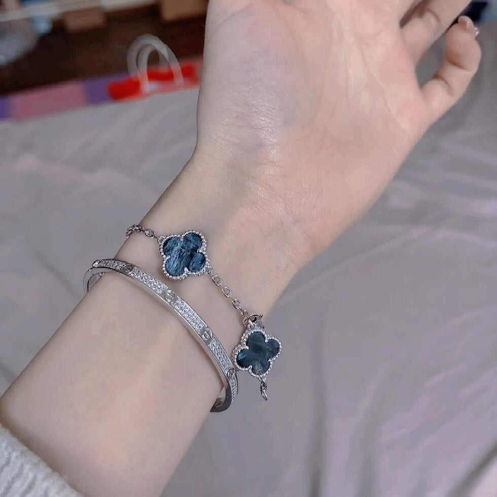 [Royal Jewellery]CLOVER 5 MOTIF PIETERSITE SILVER BRACELET