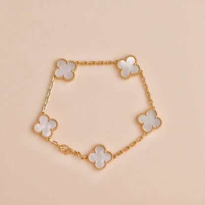 [Royal Jewellery]CLOVER WHITE PEARL MOP 5 MOTIF BRACELET COLLECTION