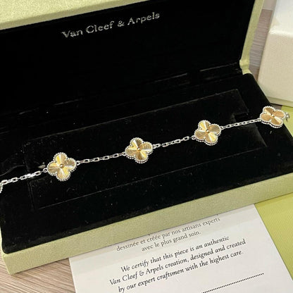 [Royal Jewellery]CLOVER  5 MOTIFS  CHRISTMAS LIMITED EDITION BRACELET