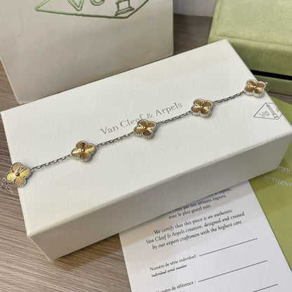 [Royal Jewellery]CLOVER  5 MOTIFS  CHRISTMAS LIMITED EDITION BRACELET