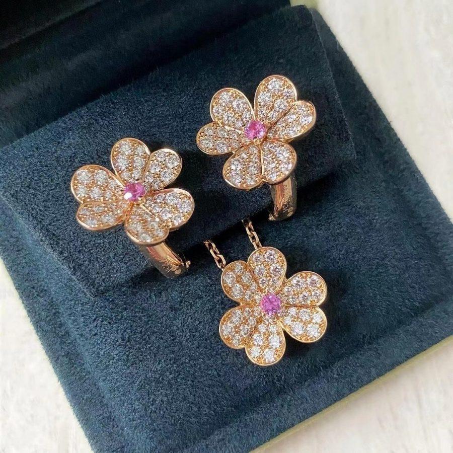 [ROYAL]FRIVOLE PINK GOLD FLOWER DIAMOND EARRINGS