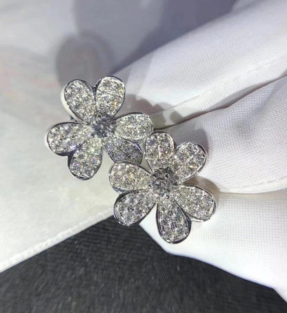 [ROYAL]FRIVOLE SILBERNE OHRRINGE MIT DIAMANTEN UND BLUMEN