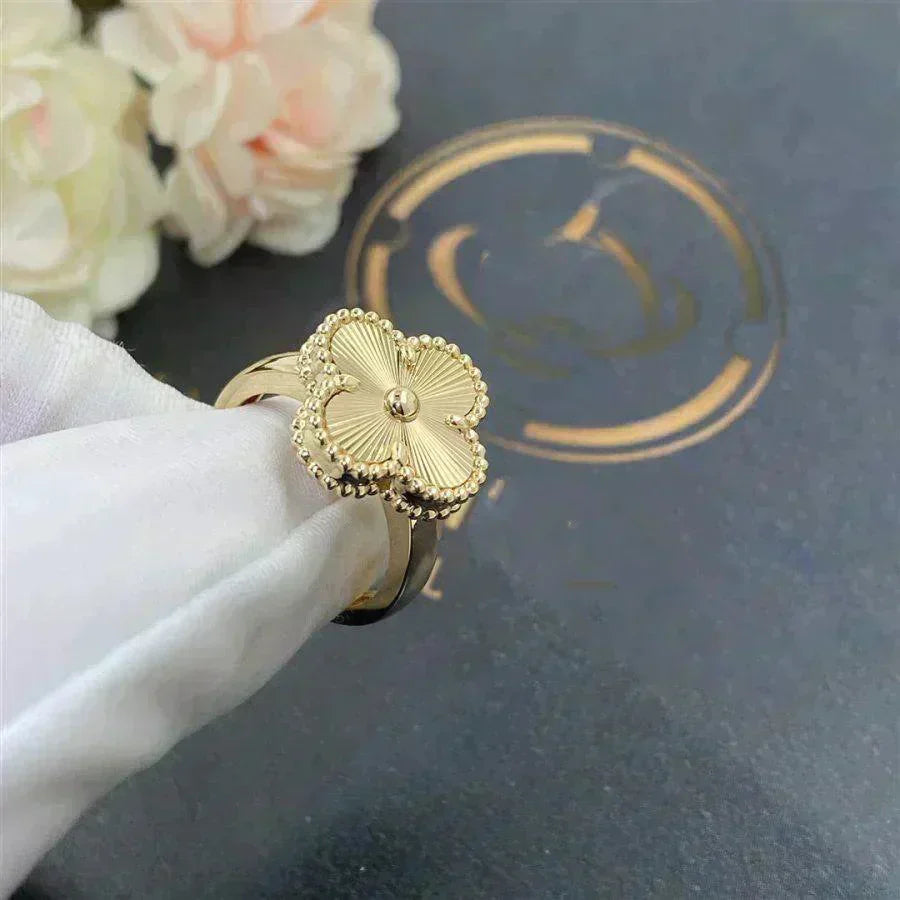 [Royal Jewellery]CLOVER GOLD RING