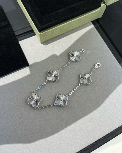 [Royal Jewellery]CLOVER SILVER 5 MOTIFS BRACELET
